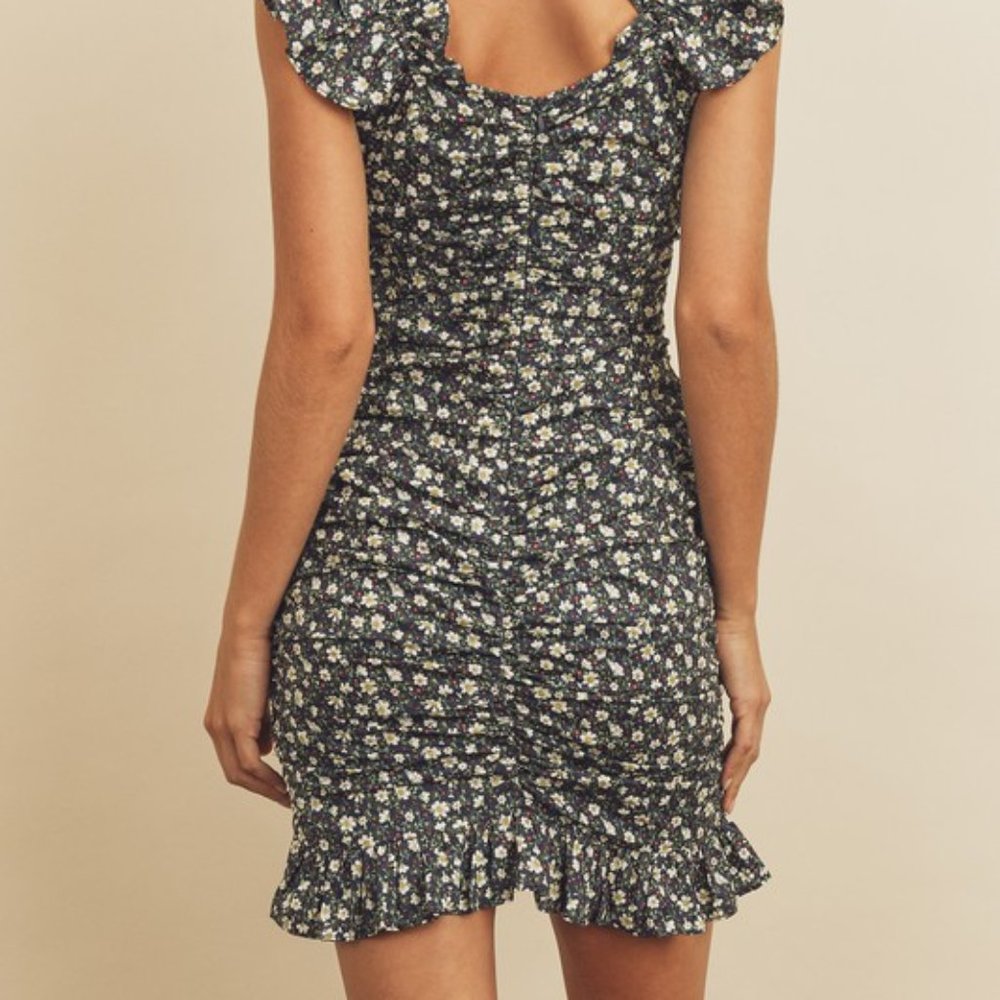 NWT Floral print ruched mini - Picture 5 of 13